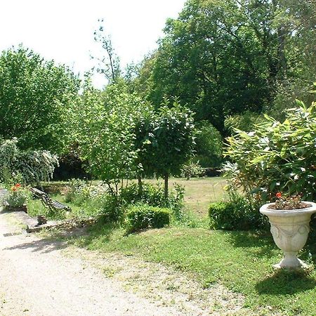 Bed and Breakfast Domaine De La Dame De Lauriere Solignac Exteriér fotografie