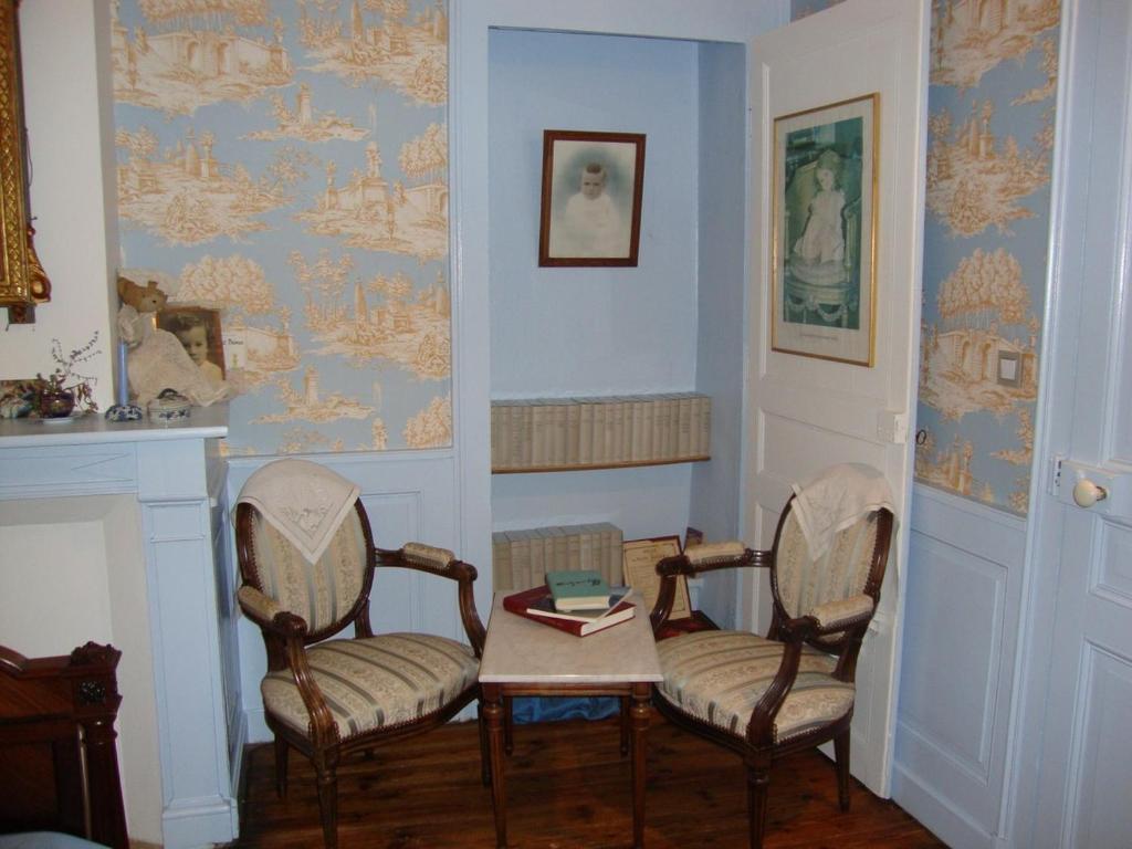 Bed and Breakfast Domaine De La Dame De Lauriere Solignac Pokoj fotografie